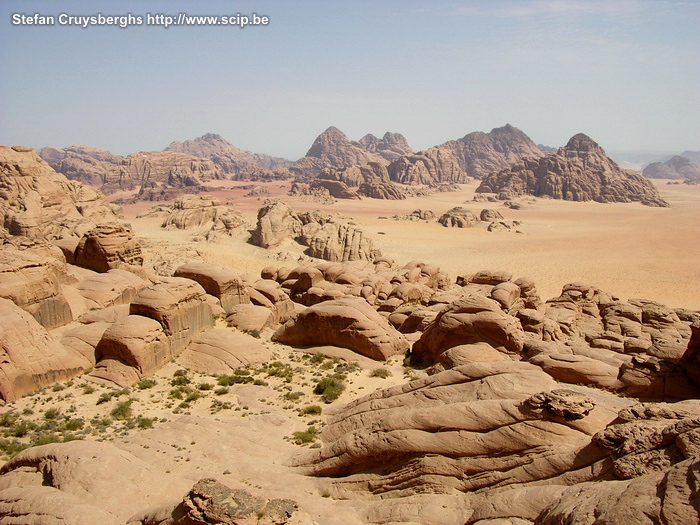 Wadi Rum Panoramisch zicht vanaf de Burdah rotsbrug. Stefan Cruysberghs